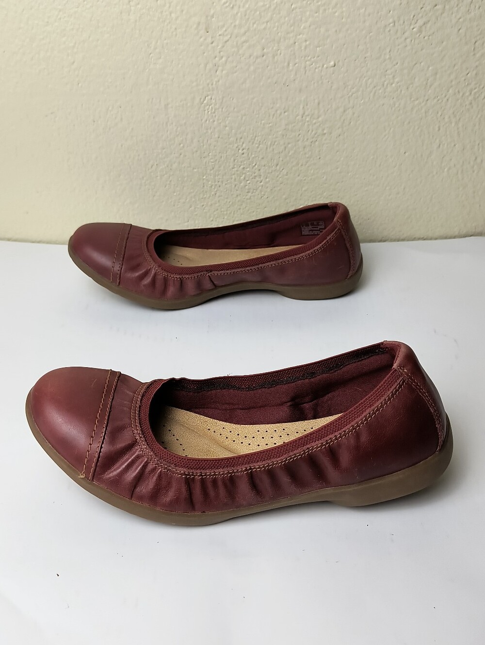 Clarks Meadow 9M Opal Chestnut Women's Slip-On Ballet Flats